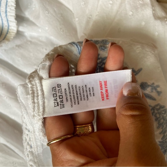 White and Blue Flowy Breezy Floral Praire Dress - Picture 7 of 8